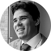 Prof. Dr. Bernardo Oliveira Buta<